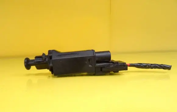 Volkswagen Golf IV Brake pedal sensor switch 191945515B