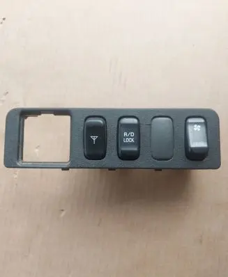 Mitsubishi Pajero Aerial antenna switch 