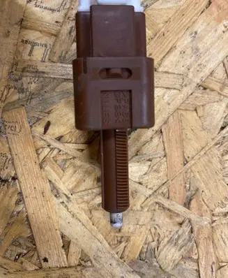 Nissan Tiida C11 Brake pedal sensor switch PA66GF33 7X090