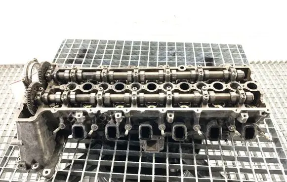 BMW 5 E60 E61 Engine head 7792753