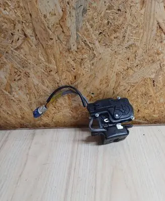 Toyota Corolla Verso AR10 Loading door lock 