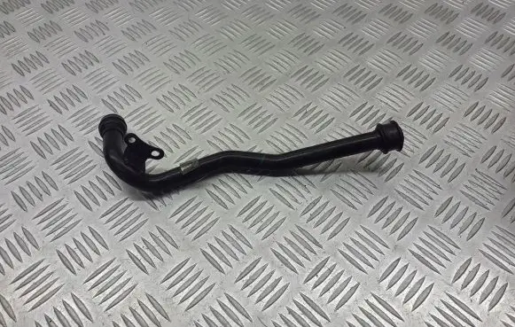Volkswagen PASSAT B5 Engine coolant pipe/hose 0986221024