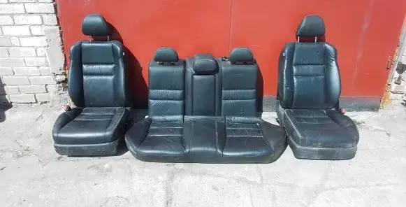 Seat set