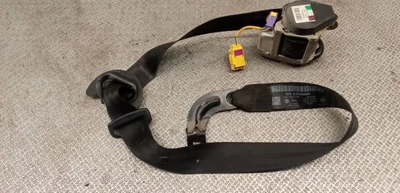 Volkswagen Golf Plus Front seatbelt 5M1857706