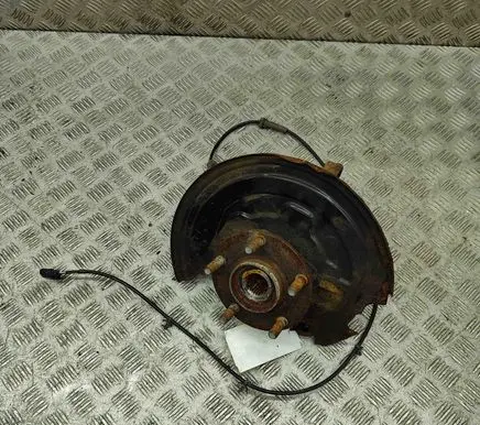 Nissan Leaf II (ZE1) Front wheel hub 400151KK0A