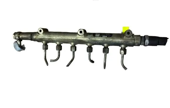 Volvo S80 Fuel main line pipe 8658252 0445215010 028102527