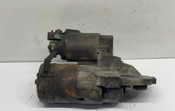 Mazda 6 Starter motor M000T90981