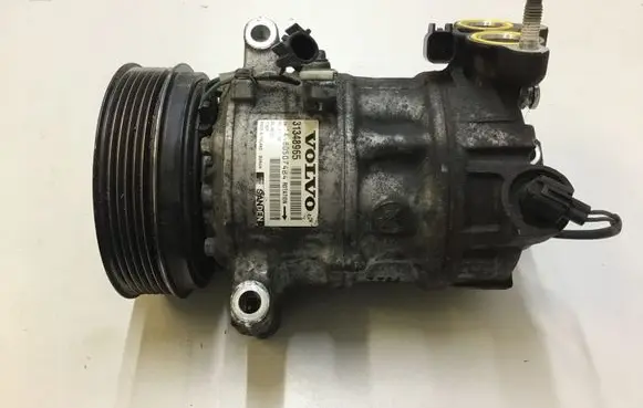 Volvo V40 Air conditioning (A/C) compressor (pump) 31348965