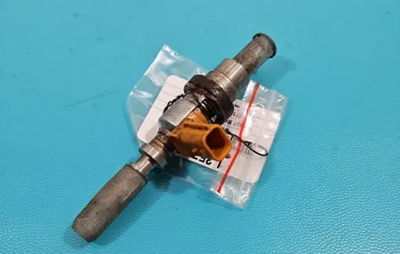 Renault Megane III Fuel injector H8200778880 IMPRK1357475