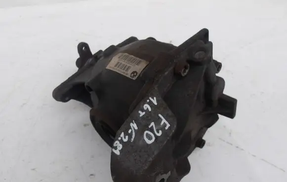 BMW 1 F20 F21 Rear differential 7616971