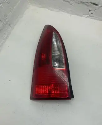 Mazda Premacy Rear/tail lights 22061908