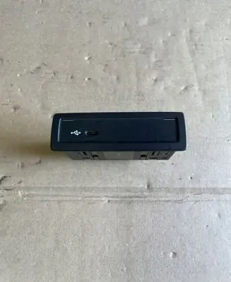 Mercedes-Benz A W177 USB socket connector 2478203902