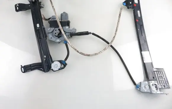 Peugeot 308 Front door window regulator with motor 9681903480