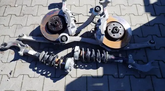 Audi Q5 SQ5 Front wheel hub spindle knuckle AA111157