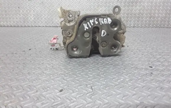 Nissan King Cab Front door lock