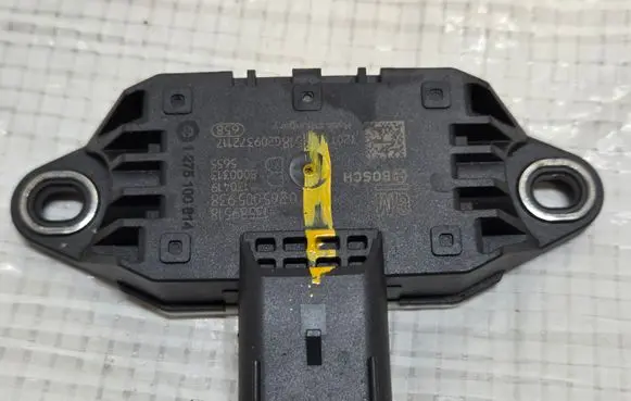 ESP acceleration yaw rate sensor