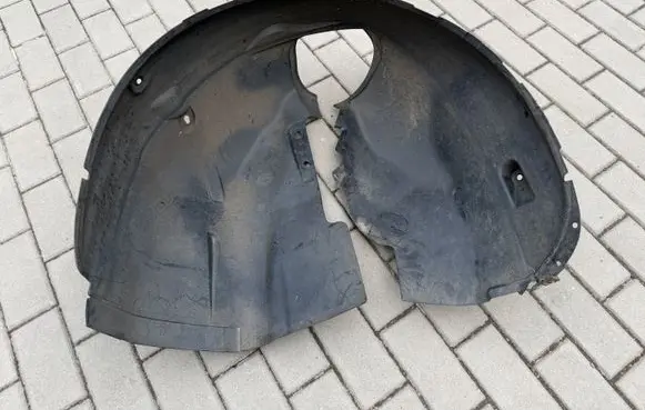 Ford Kuga I Front wheel arch liner splash guards 8V4116115AB