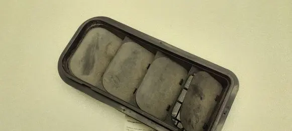 Volkswagen Sharan Quarter panel pressure vent 7N0819465A