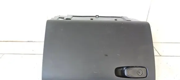 Volvo V40 Glove box 8632803