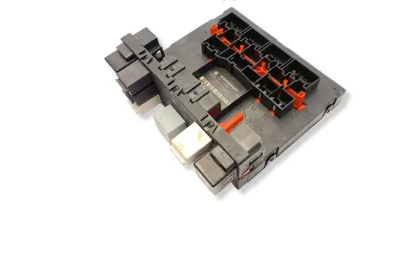 Skoda Octavia Mk2 (1Z) Comfort/convenience module 3C0937049D H37S1002 F005V00525