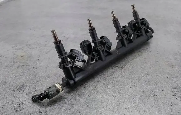 Fuel main line pipe