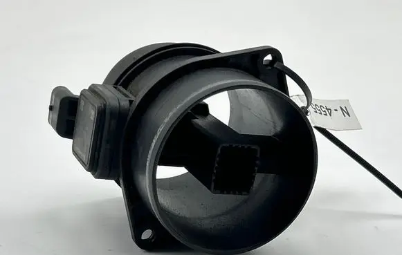 Mercedes-Benz C W204 Mass air flow meter 5WK97017 018011425 A6510900048