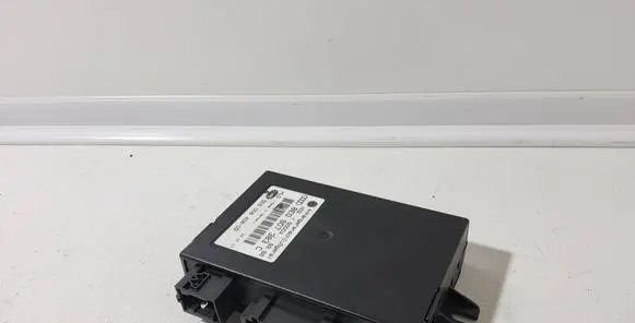 Audi A4 S4 B7 8E 8H Tow bar trailer control unit/module 8E0907383C 5DS00840803