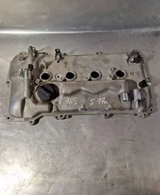 Toyota Avensis T270 Other cylinder head part 7L13Y221
