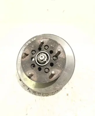 Front wheel hub