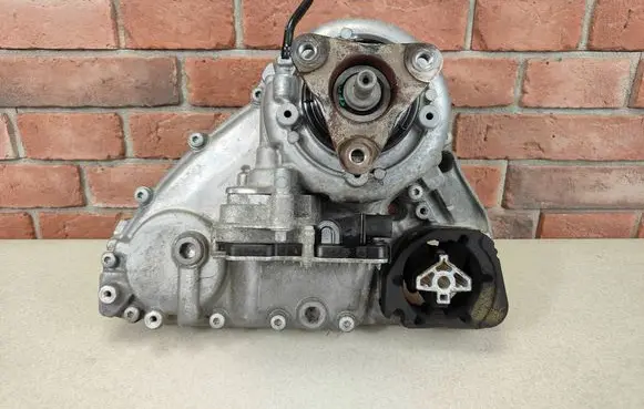 BMW X5 E70 Gearbox transfer box case 7610587 7639272