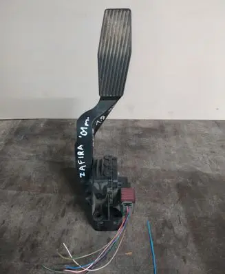 Opel Zafira A Accelerator throttle pedal 6PV00811400 9202341