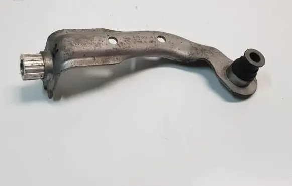 Renault Clio IV Front subframe