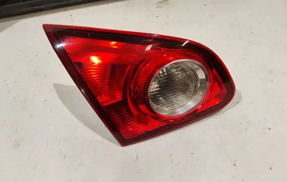 Nissan Qashqai+2 Tailgate rear/tail lights 89071063