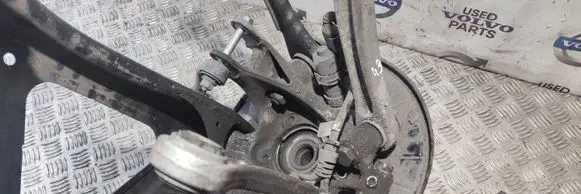 Rear wheel hub spindle/knuckle