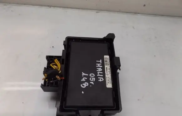 Renault Thalia I Comfort/convenience module 8200103749A