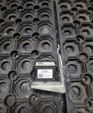 Opel Insignia A Sensor 002455008000 9570930003