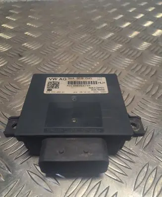 Volkswagen PASSAT B7 Power management control unit 3AA919041 0139846474 8ES01045240