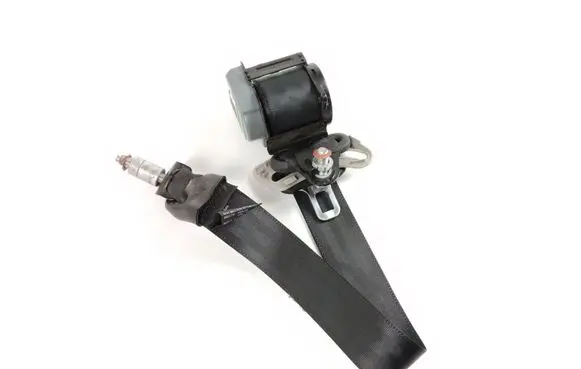 Rear seatbelt