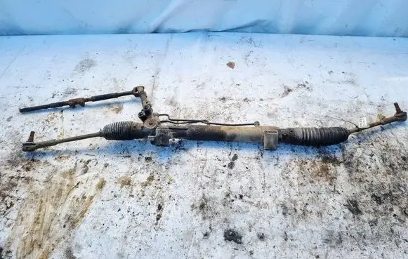 Toyota Hilux (AN10, AN20, AN30) Steering rack 