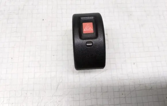 Opel Astra G Hazard light switch 09131729 09138060
