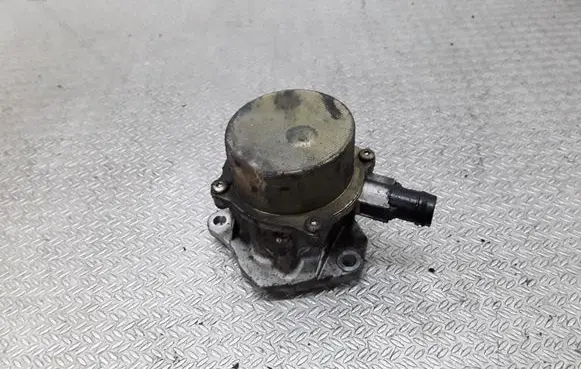 Renault Clio II Vacuum pump 