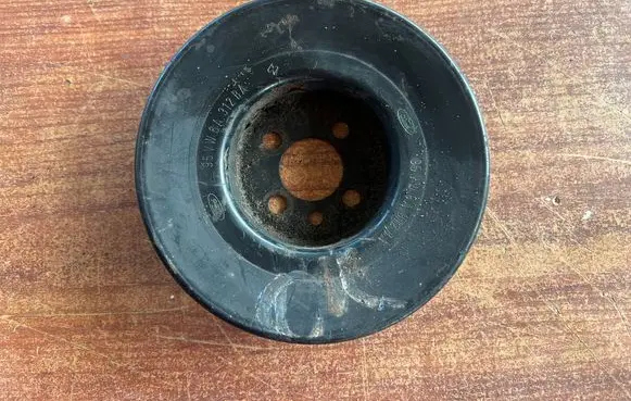 Volkswagen Sharan Crankshaft pulley 95VW6A312BA