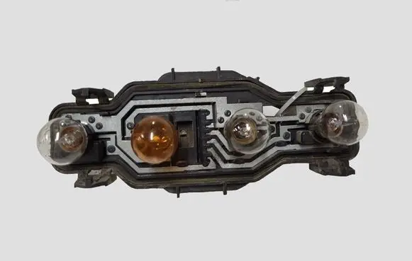 Citroen Berlingo Tail light bulb cover holder