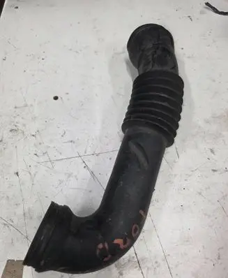 Ford Fiesta Air intake hose/pipe 2S619R504