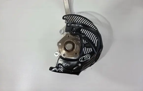 Audi RS5 Front wheel hub 8W0407560