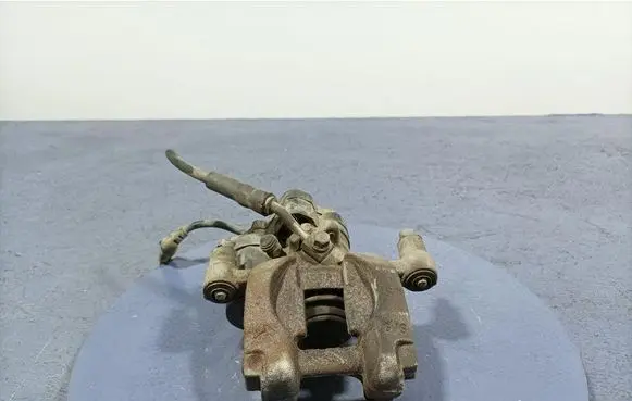 Rear brake caliper