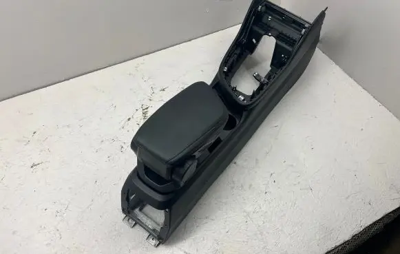 BMW 2 F46 Armrest 9319575 61305211