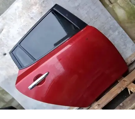Nissan Leaf I (ZE0) Rear door