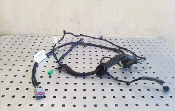 Volvo XC90 Tailgate/trunk wiring harness 32212126 32212126AB D33435845