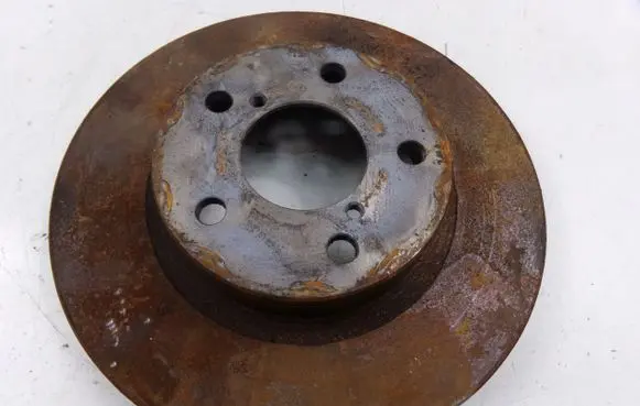 Subaru Impreza I Front brake disc